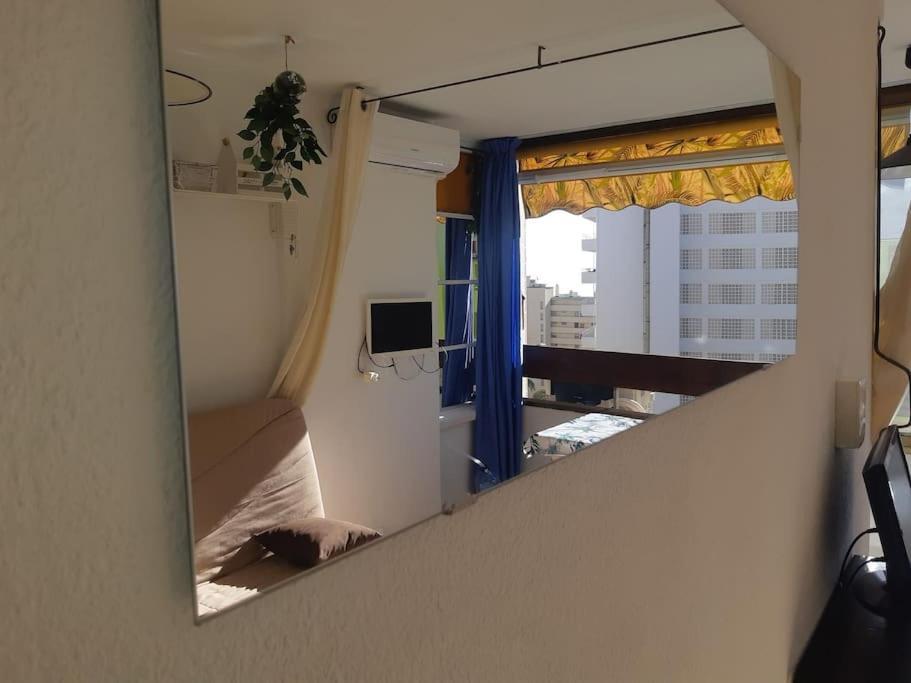 Beautiful Residential Apartment With Pool เบนิดอร์ม ภายนอก รูปภาพ