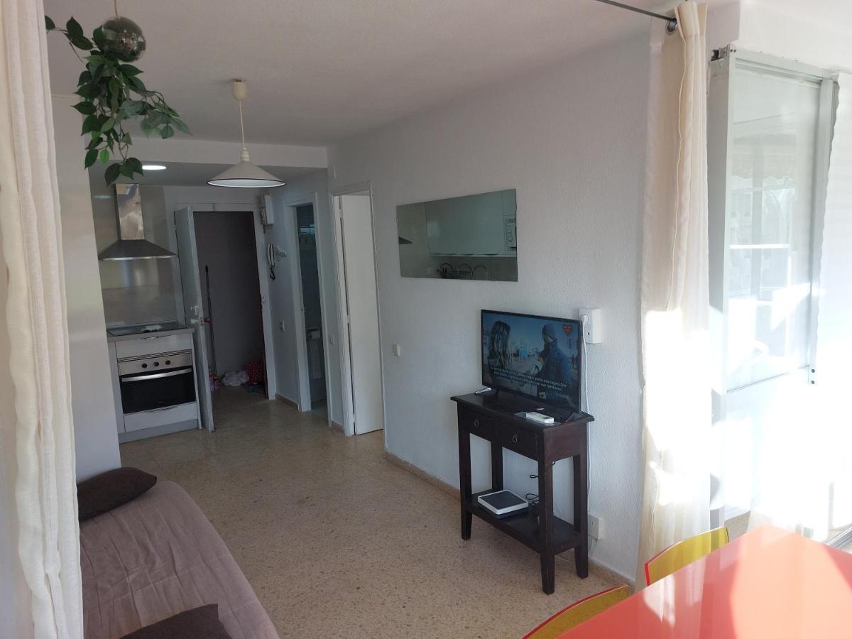 Beautiful Residential Apartment With Pool เบนิดอร์ม ภายนอก รูปภาพ